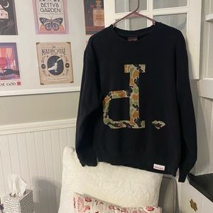 Men’s medium diamond brand sweatshirt